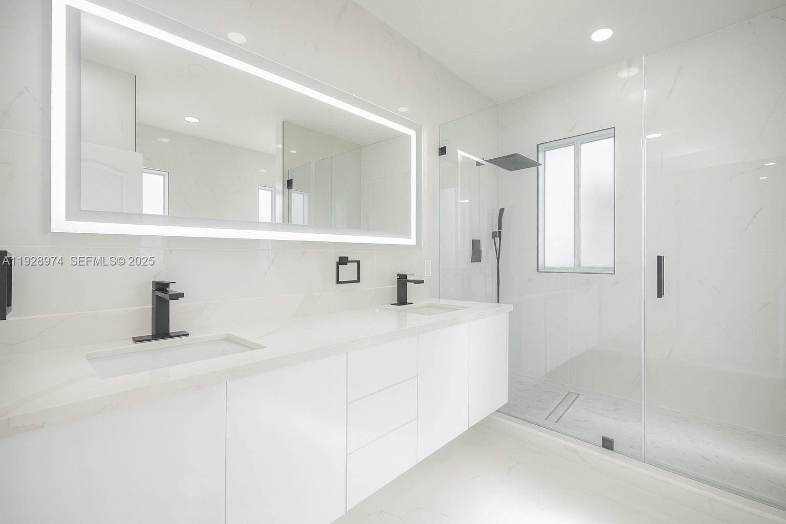 KAYLA S PLACE - Residential