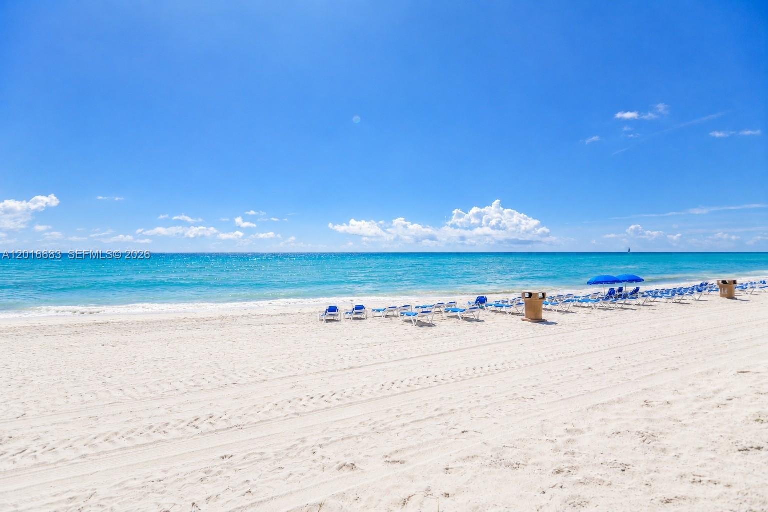 THE AVENTURA BEACH CLUB C - Residential