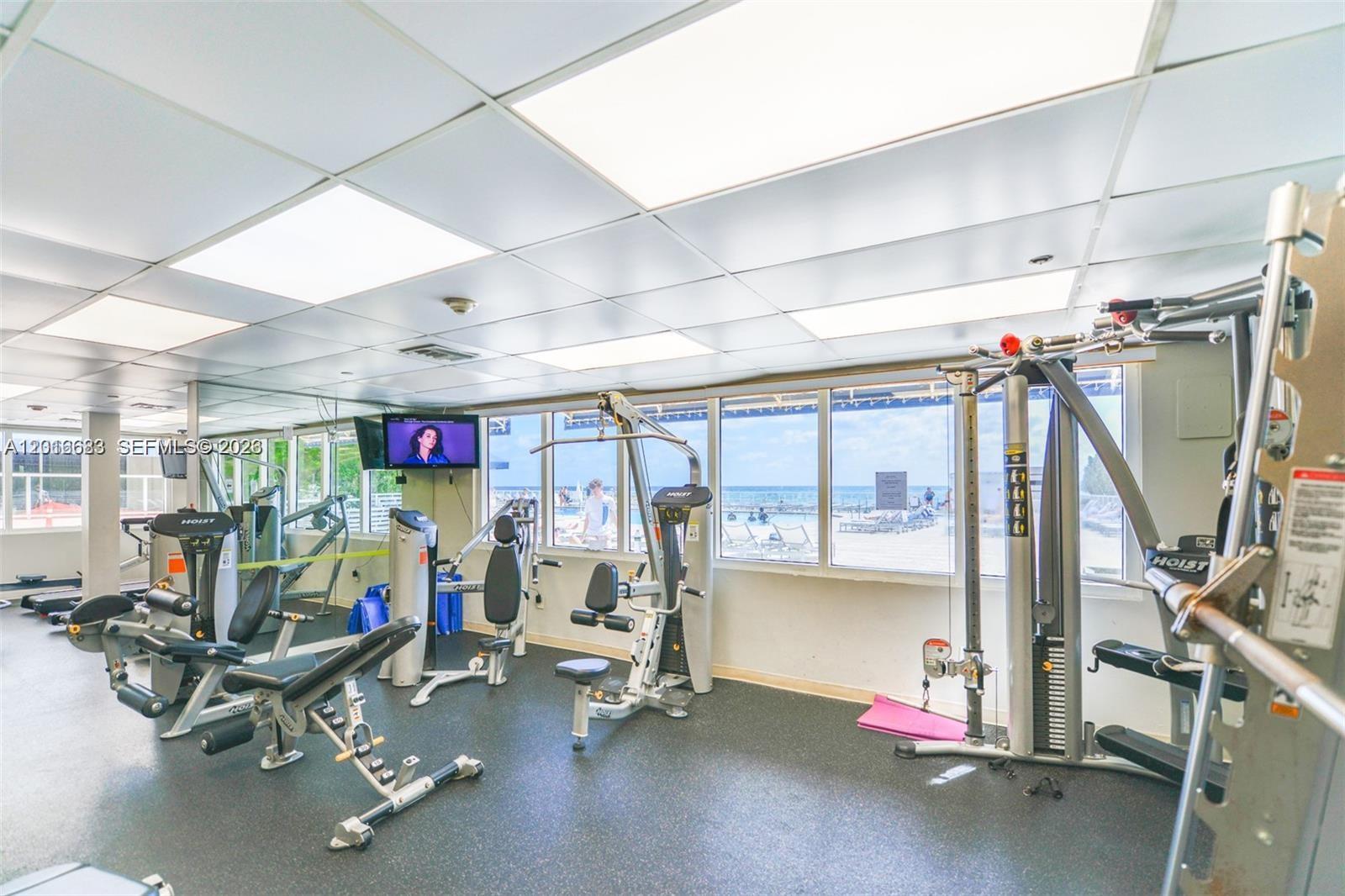 THE AVENTURA BEACH CLUB C - Residential