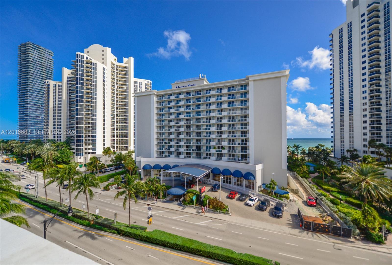 THE AVENTURA BEACH CLUB C - Residential