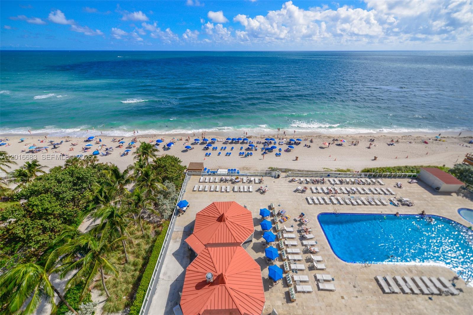 THE AVENTURA BEACH CLUB C - Residential