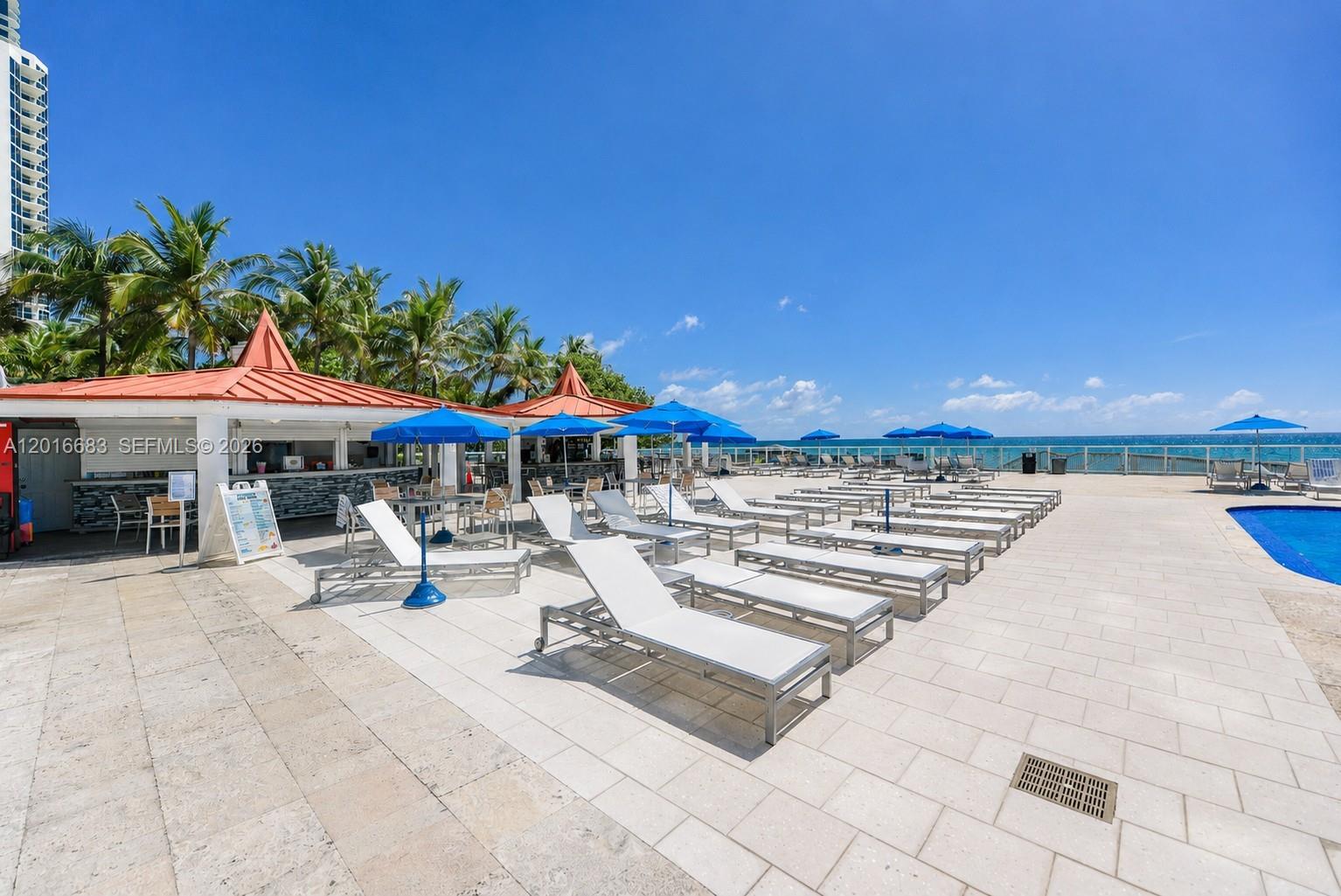 THE AVENTURA BEACH CLUB C - Residential