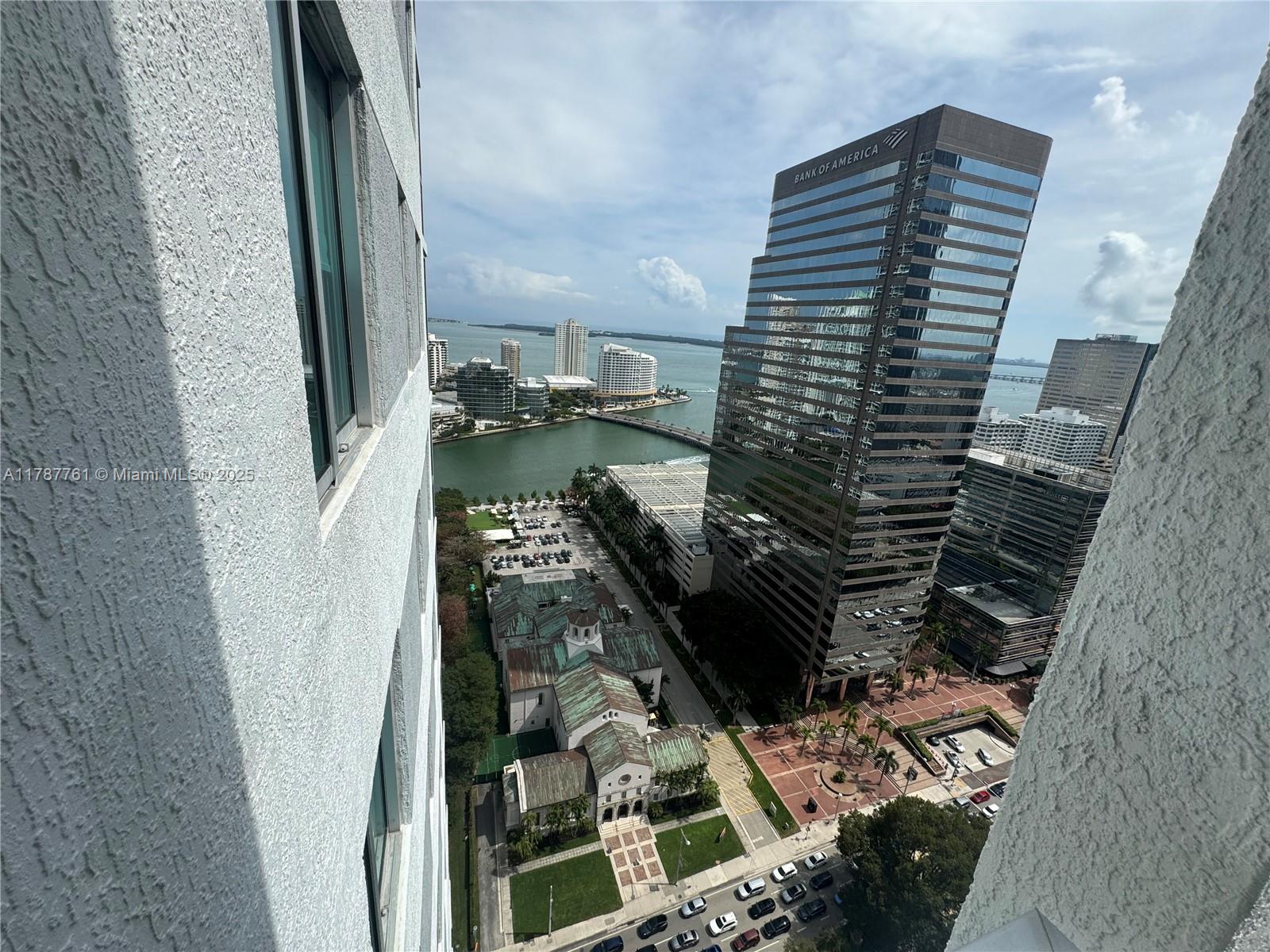 500 Brickell Ave 3204