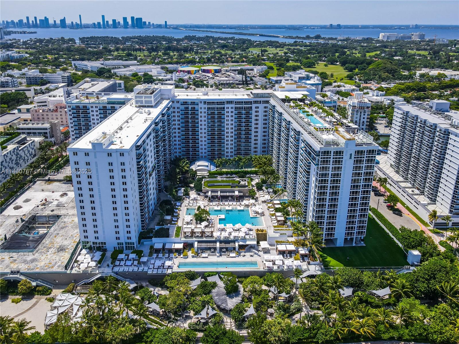 RONEY PALACE CONDO - Residential Lease
