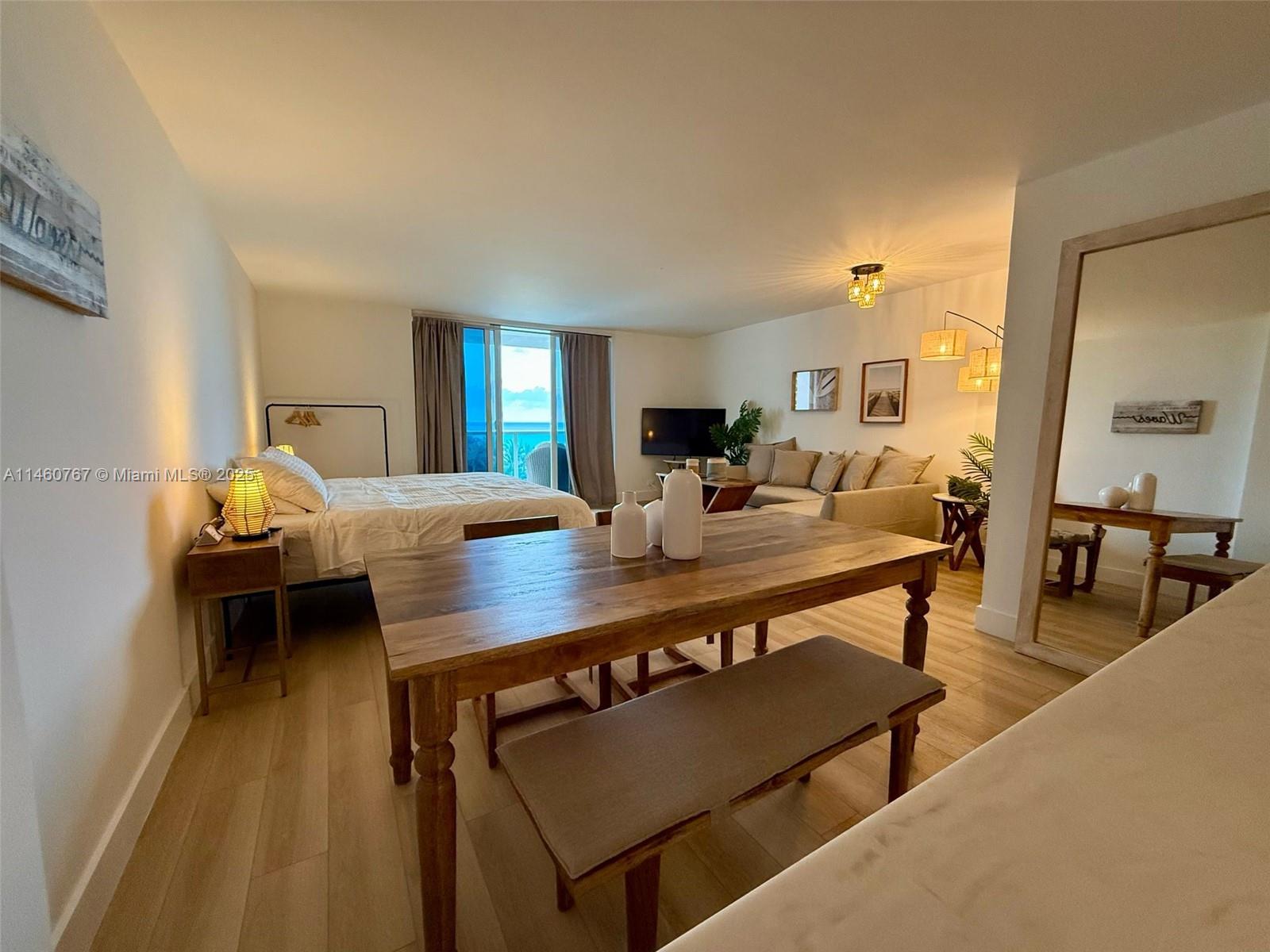 RONEY PALACE CONDO - Residential Lease