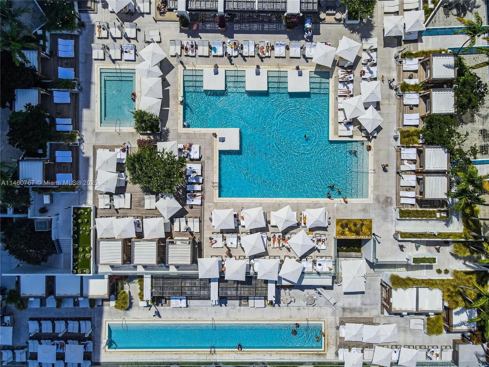 RONEY PALACE CONDO - Residential Lease