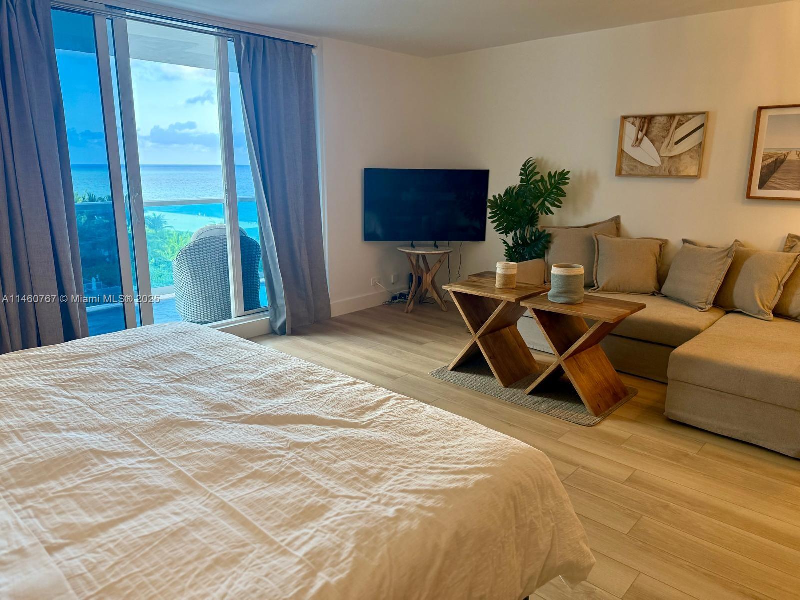 RONEY PALACE CONDO - Residential Lease