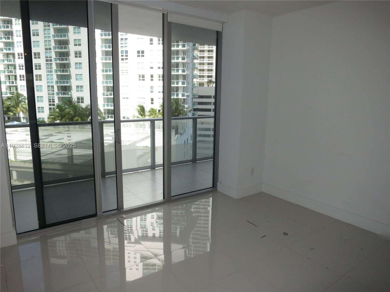 BRICKELLHOUSE - Residential