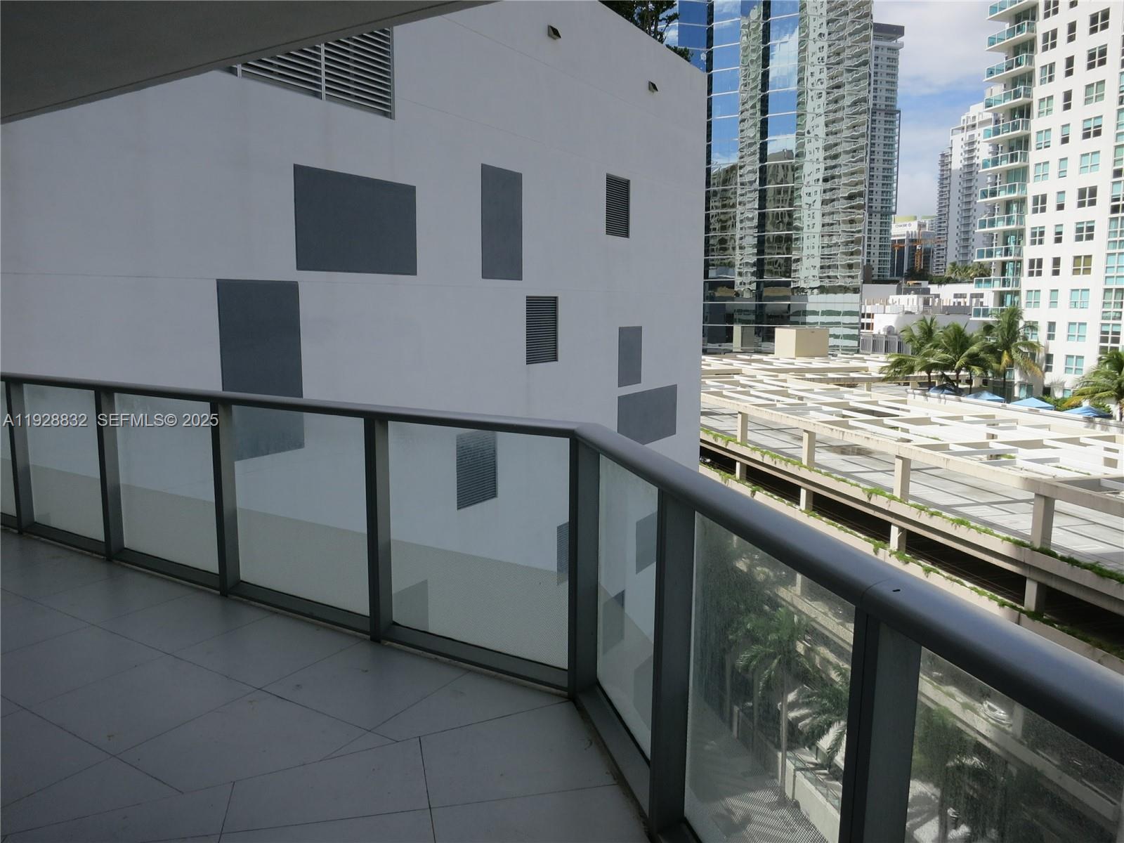 BRICKELLHOUSE - Residential