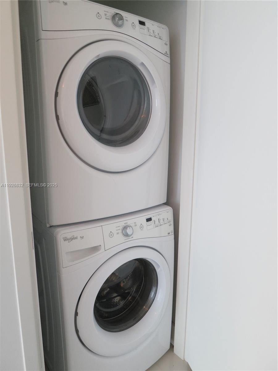 BRICKELLHOUSE - Residential