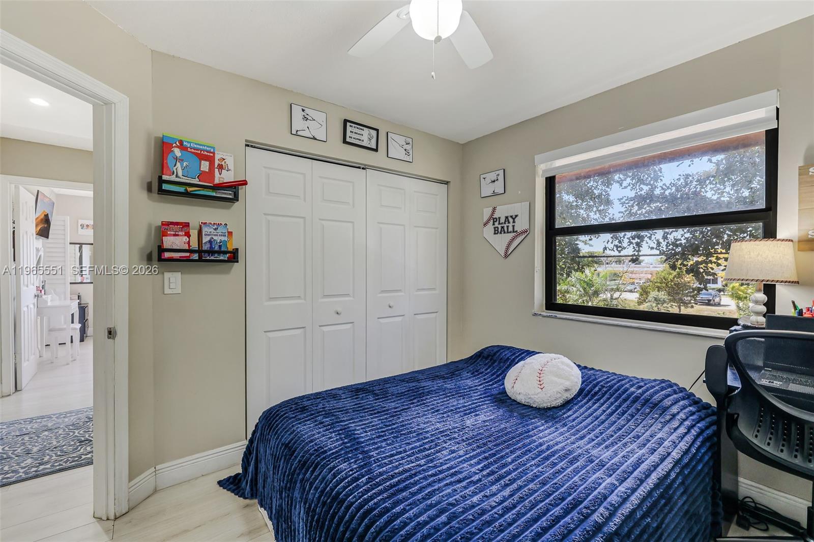 LAGO GRANDE FIVE-A CONDO - Residential