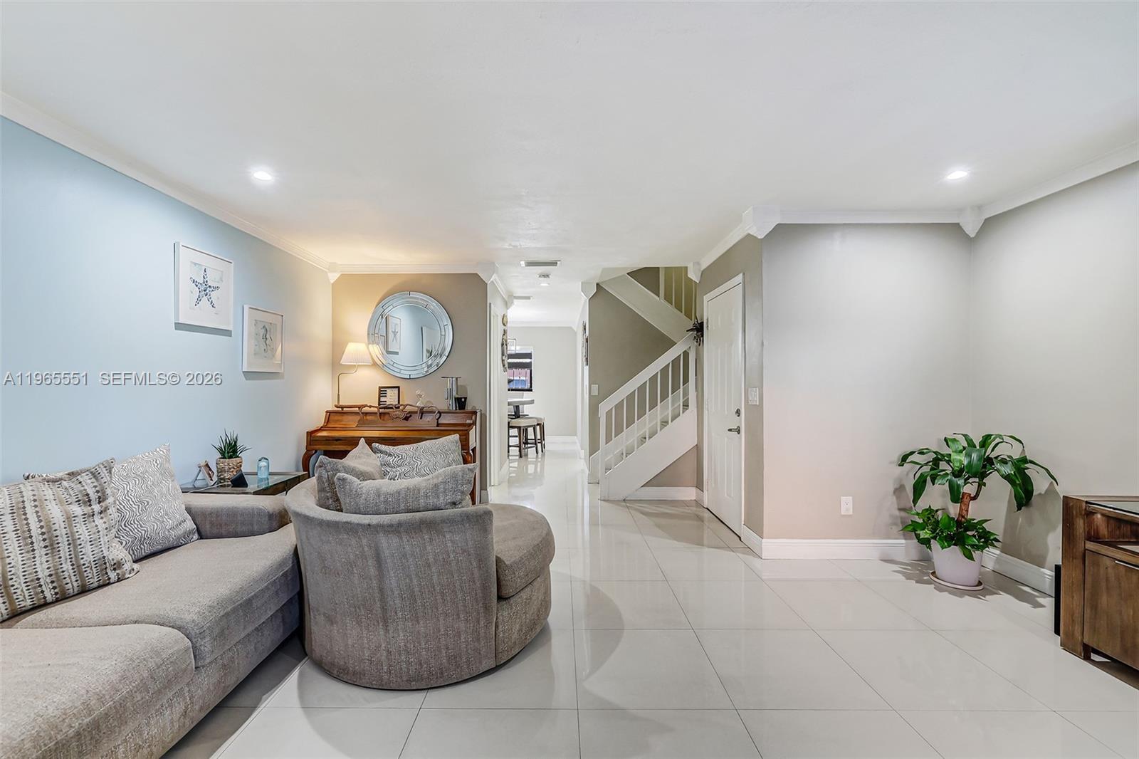 LAGO GRANDE FIVE-A CONDO - Residential