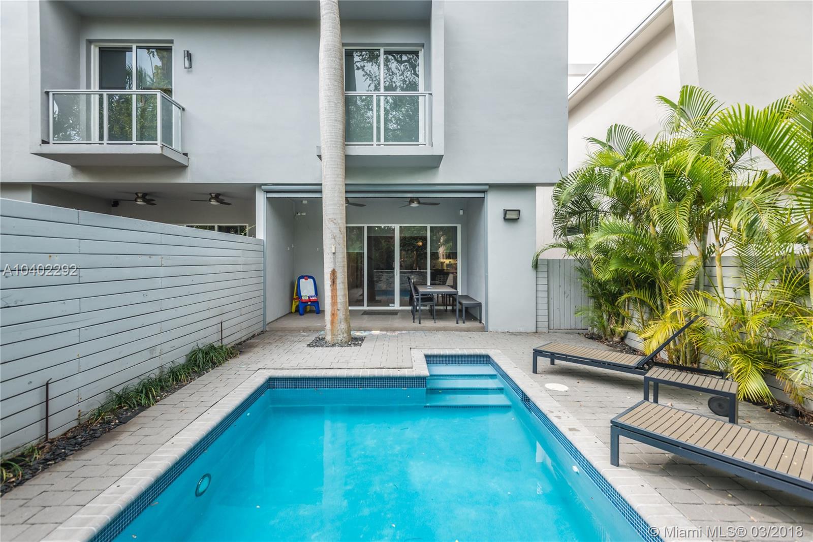 3045-3047 MATILDA CONDO A - Residential
