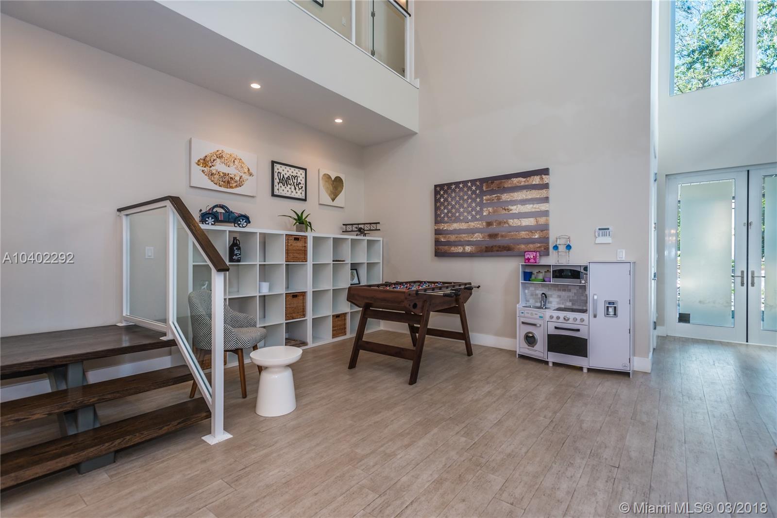 3045-3047 MATILDA CONDO A - Residential