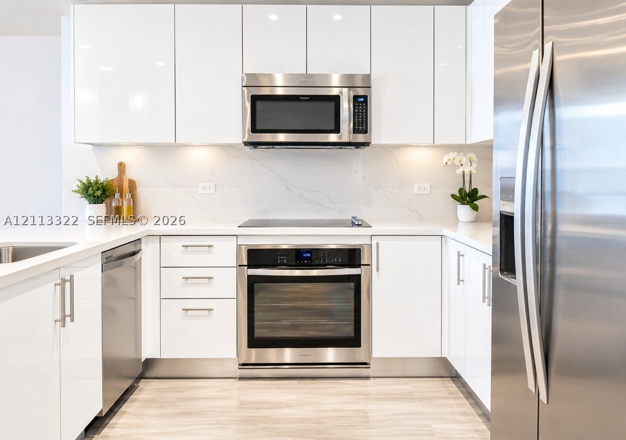 999 SW 1st Ave 2217