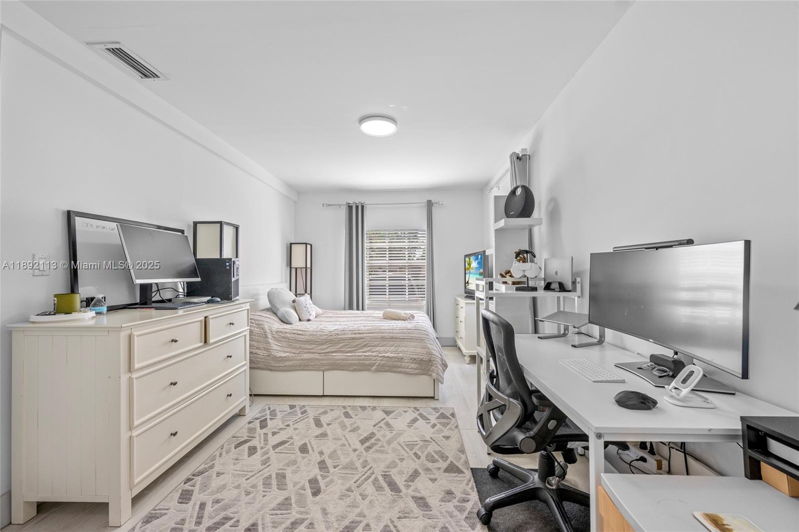 BISCAYNE GARDENS SEC F PA - Residential