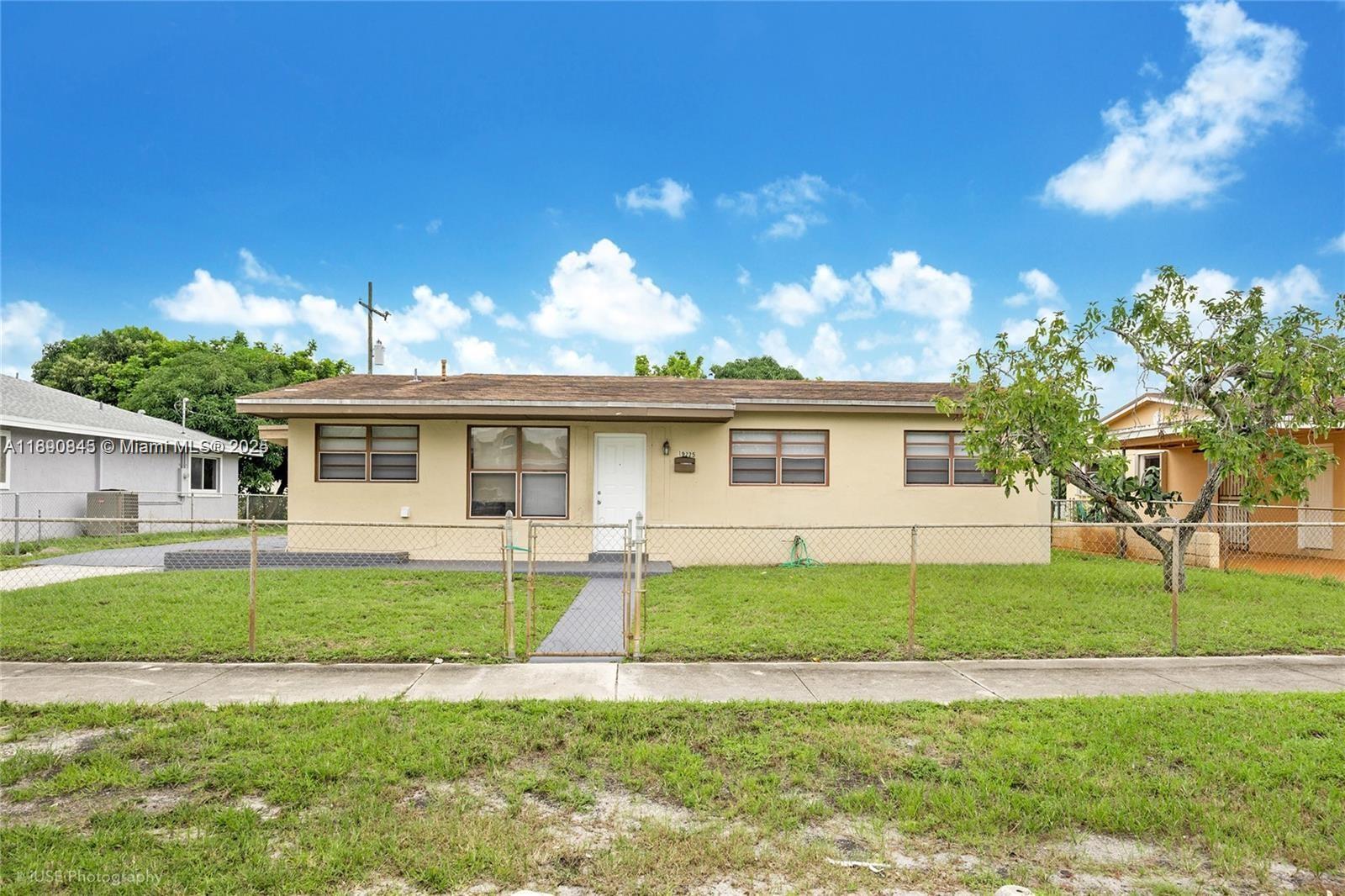 BELL GARDENS - Residential Lease