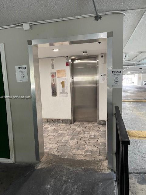 DIXIE TERRACE CONDO - Residential Lease