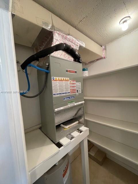 DIXIE TERRACE CONDO - Residential Lease