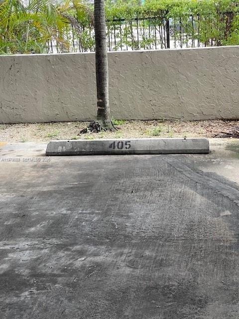 DIXIE TERRACE CONDO - Residential Lease