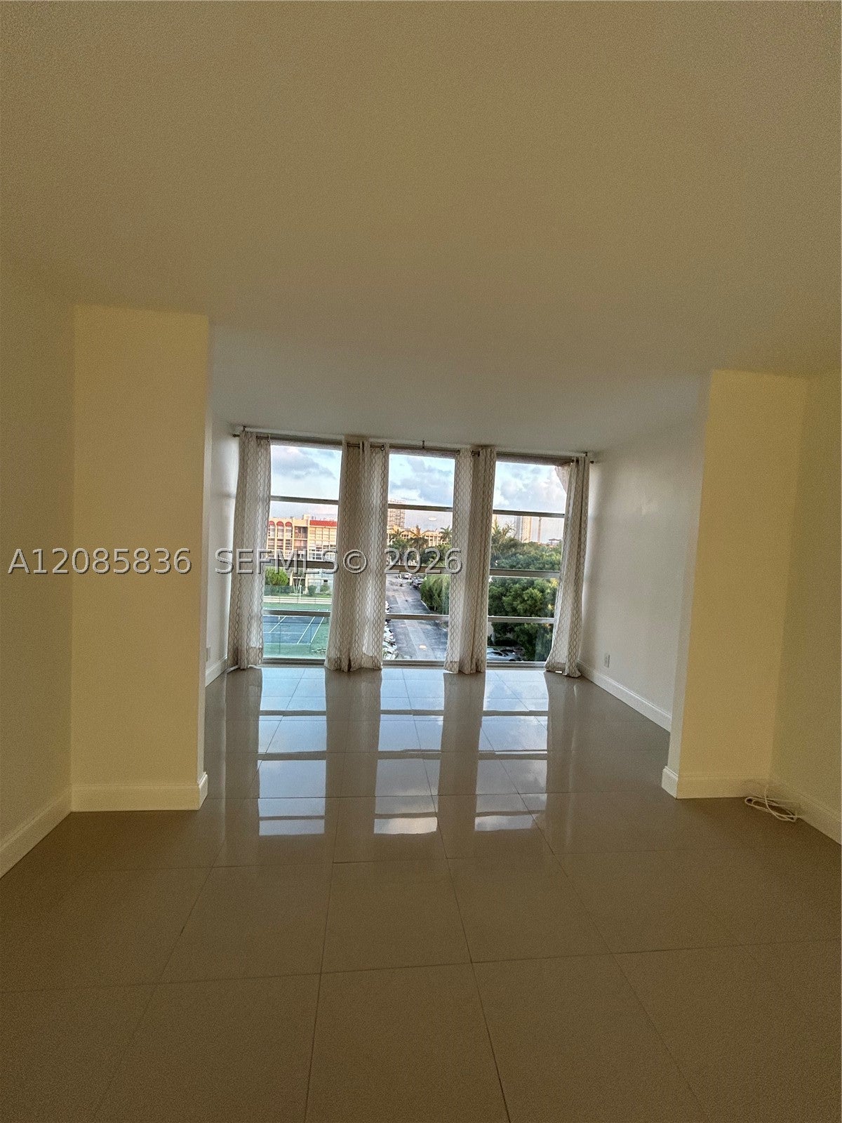 2001 Atlantic Shores Blvd 516