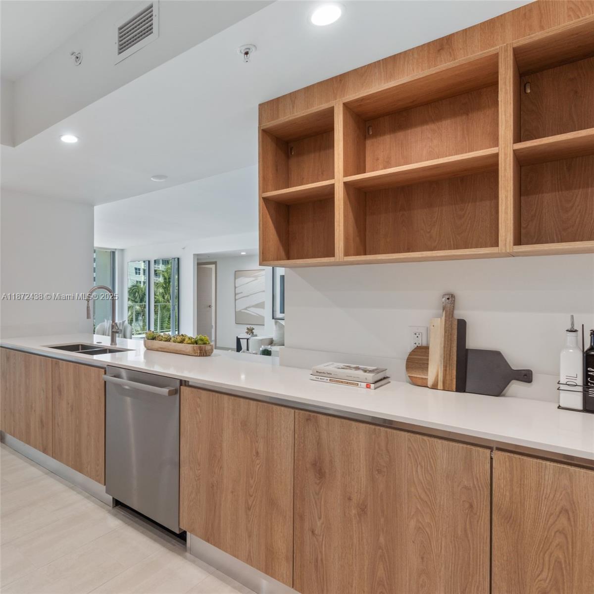 BAY HARBOR ISLAND - Residential Lease