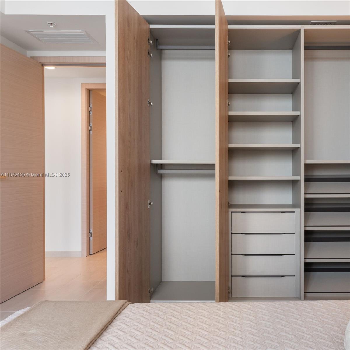 BAY HARBOR ISLAND - Residential Lease