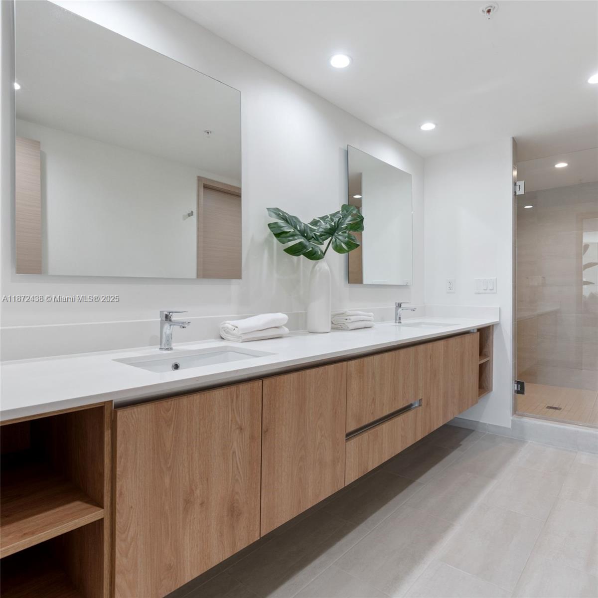 BAY HARBOR ISLAND - Residential Lease