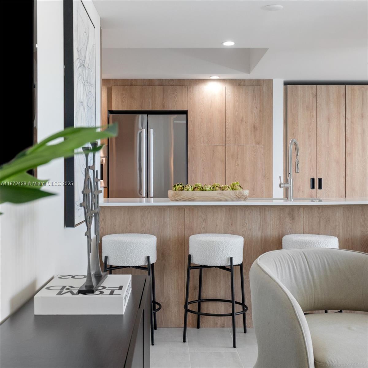 BAY HARBOR ISLAND - Residential Lease