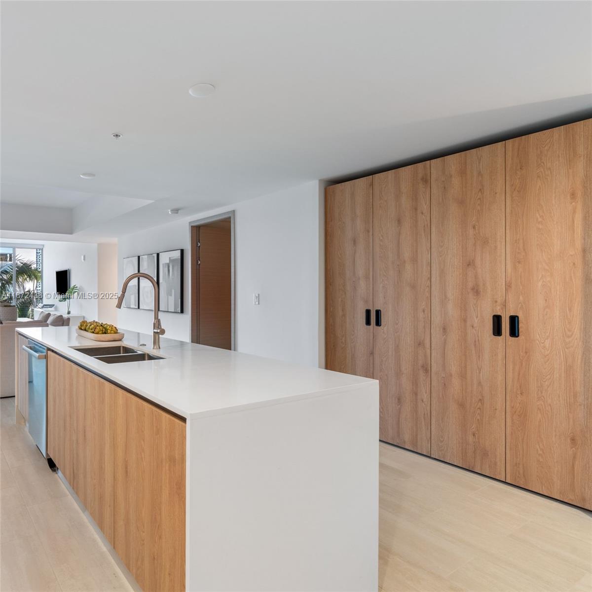 BAY HARBOR ISLAND - Residential Lease