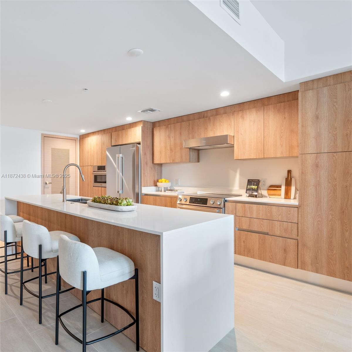 BAY HARBOR ISLAND - Residential Lease