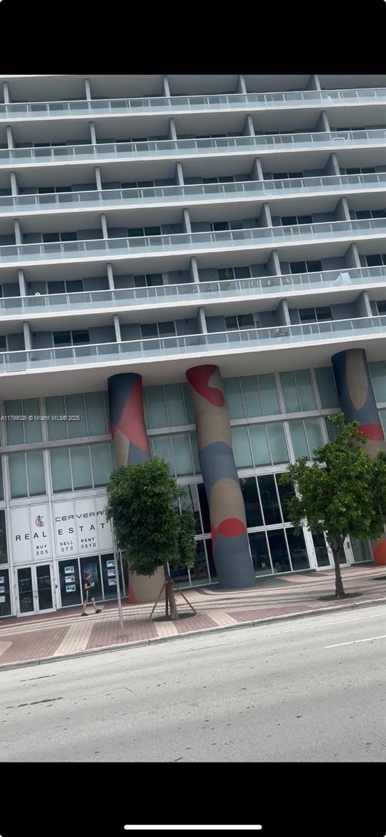 50 Biscayne Blvd 2204, Miami, Broward County, Florida - 2 Bedrooms  
2 Bathrooms - 