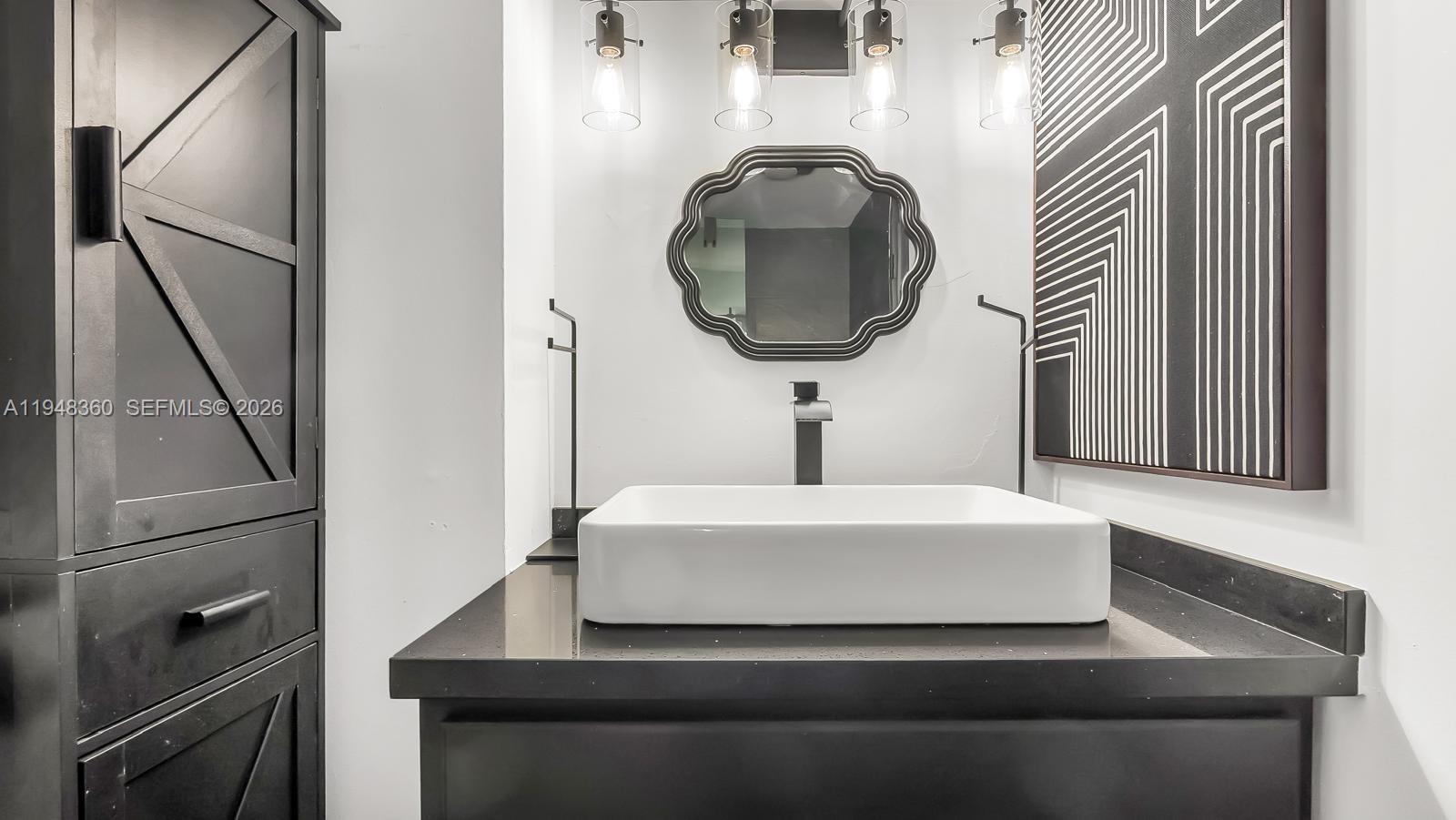 HILLCREST EAST NO 25 COND - Residential