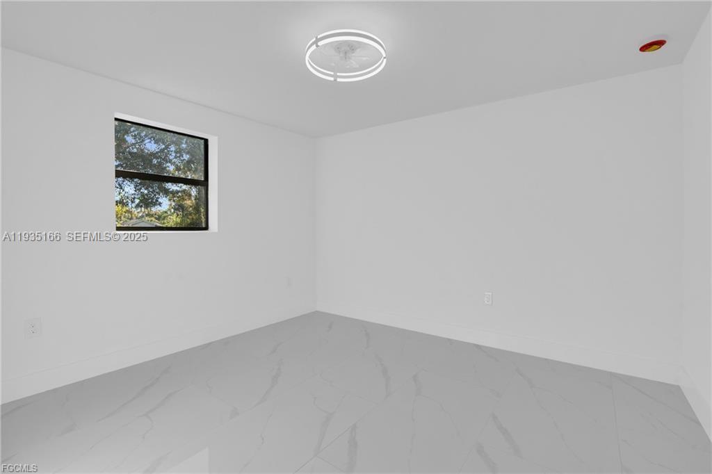 FORT MYERS - Residential