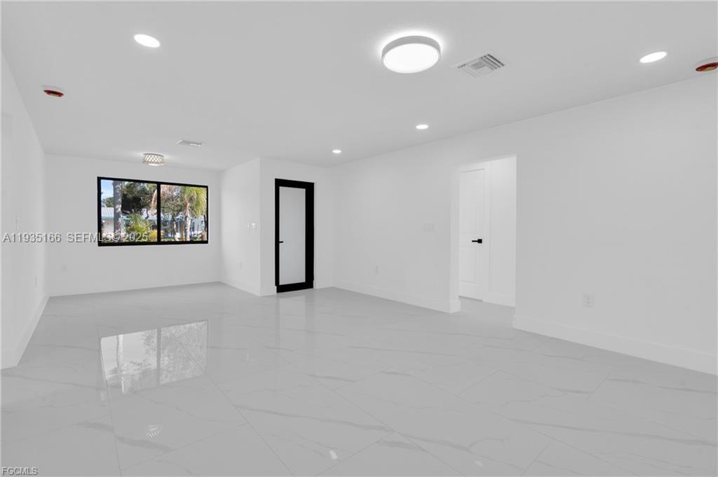 FORT MYERS - Residential