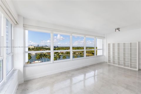 4925 Collins Ave 8F Miami Beach FL 33140