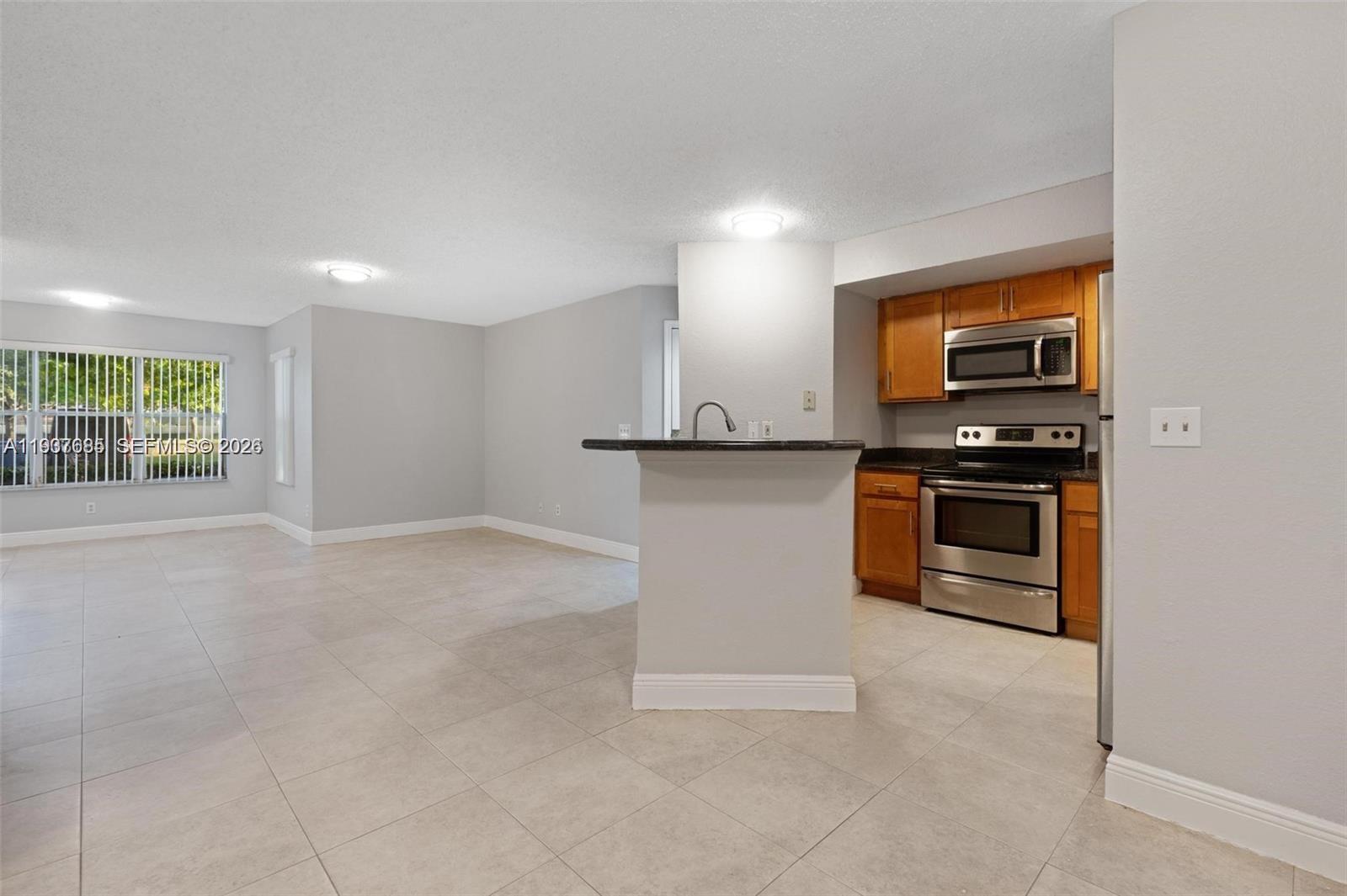 ISLES AT LAGO MAR CONDO - Residential Lease