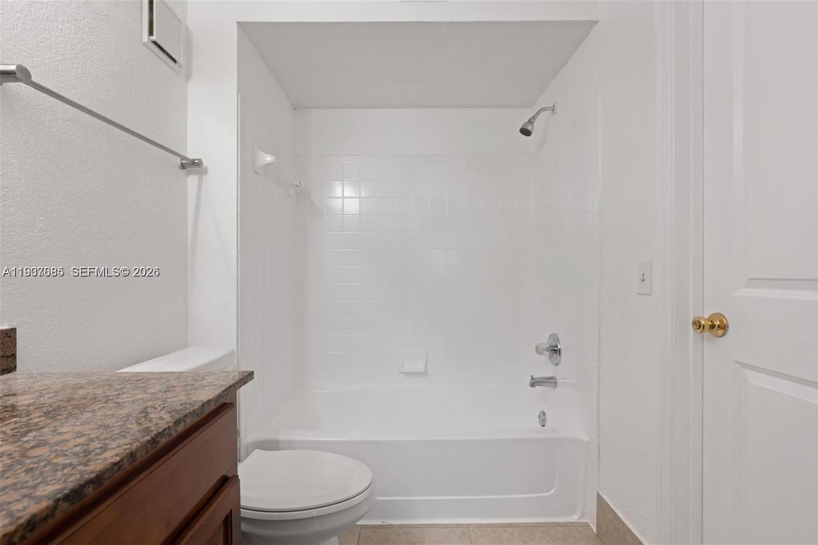 ISLES AT LAGO MAR CONDO - Residential Lease