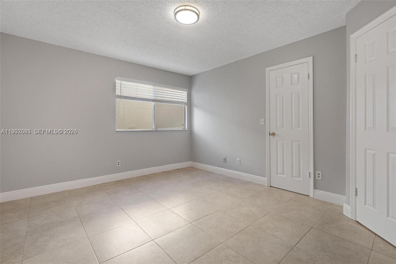 ISLES AT LAGO MAR CONDO - Residential Lease