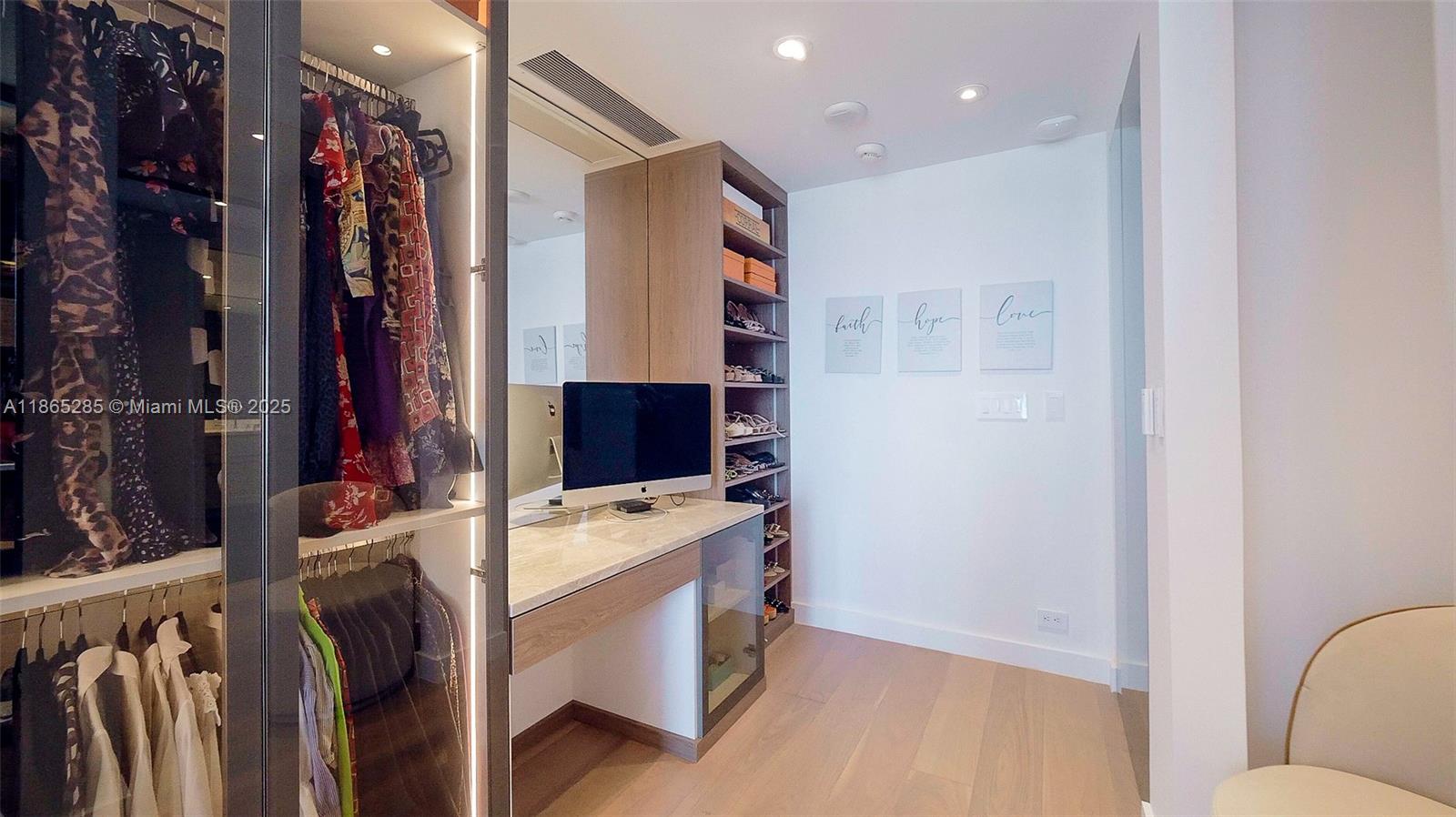 TURNBERRY ISLE CONDO - Residential