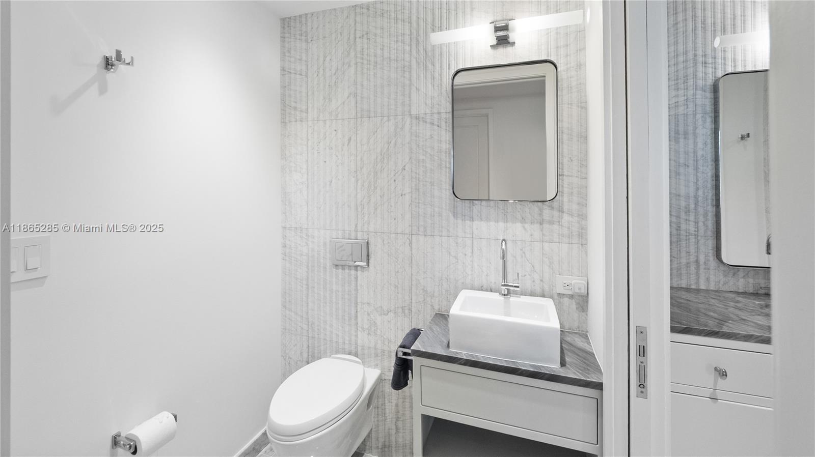 TURNBERRY ISLE CONDO - Residential