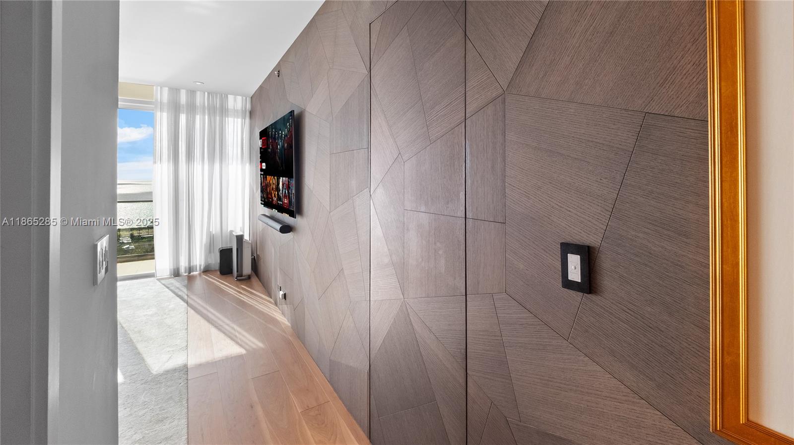 TURNBERRY ISLE CONDO - Residential