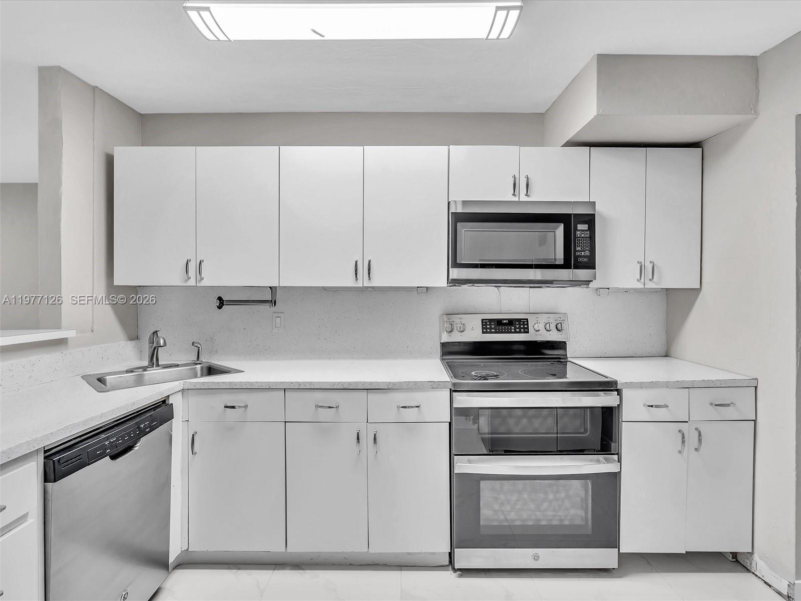 DRIFTWOOD ACRES NO 7 - Residential Lease