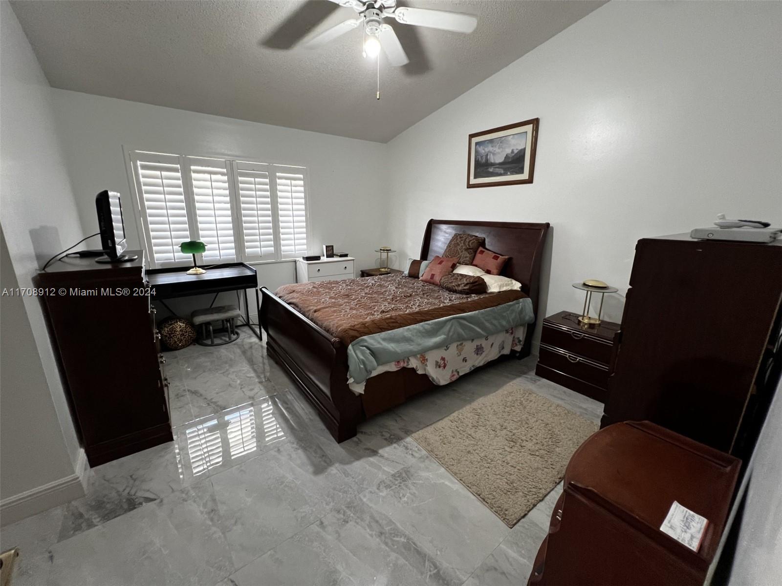 TARTAN COCONUT CREEK PHAS - Residential