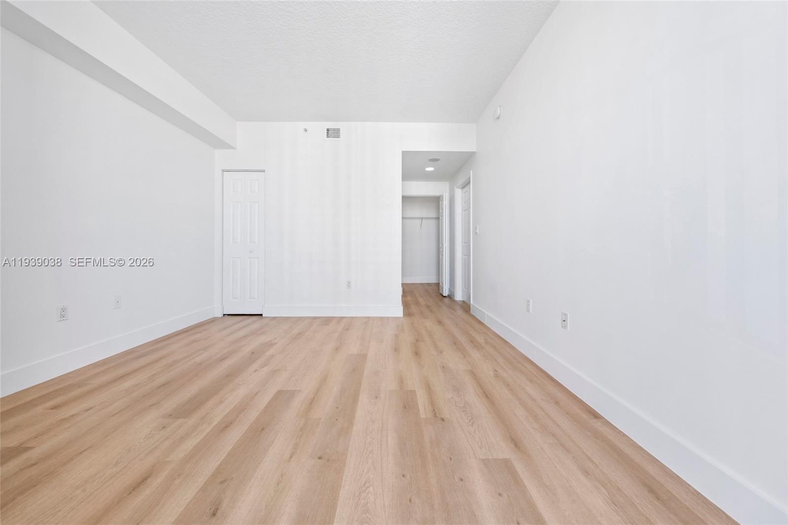 GABLES PARK TOWER - Residential