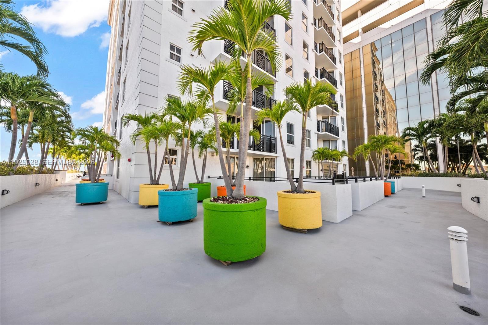 GABLES PARK TOWER - Residential