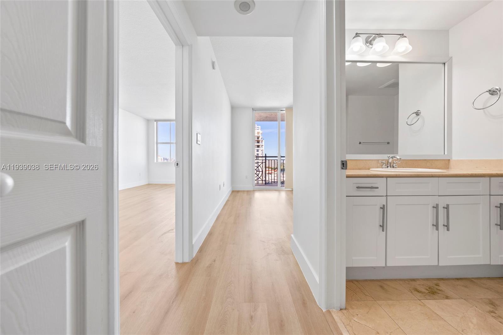 GABLES PARK TOWER - Residential