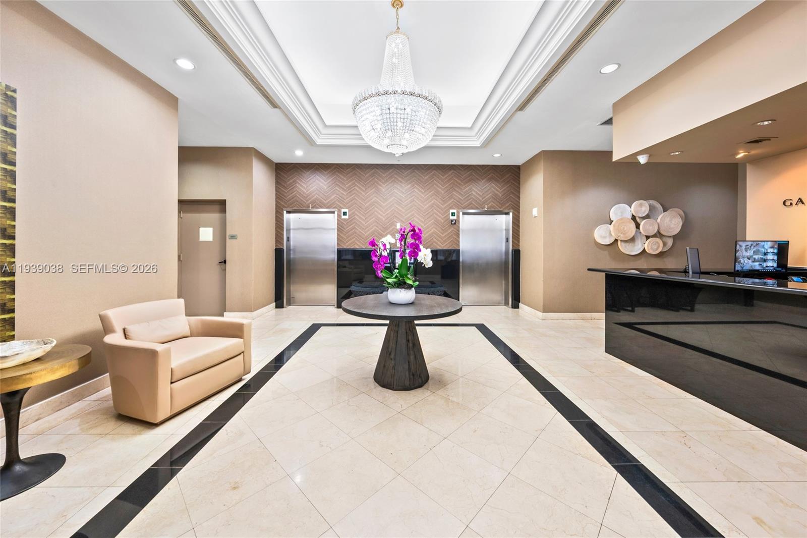 GABLES PARK TOWER - Residential