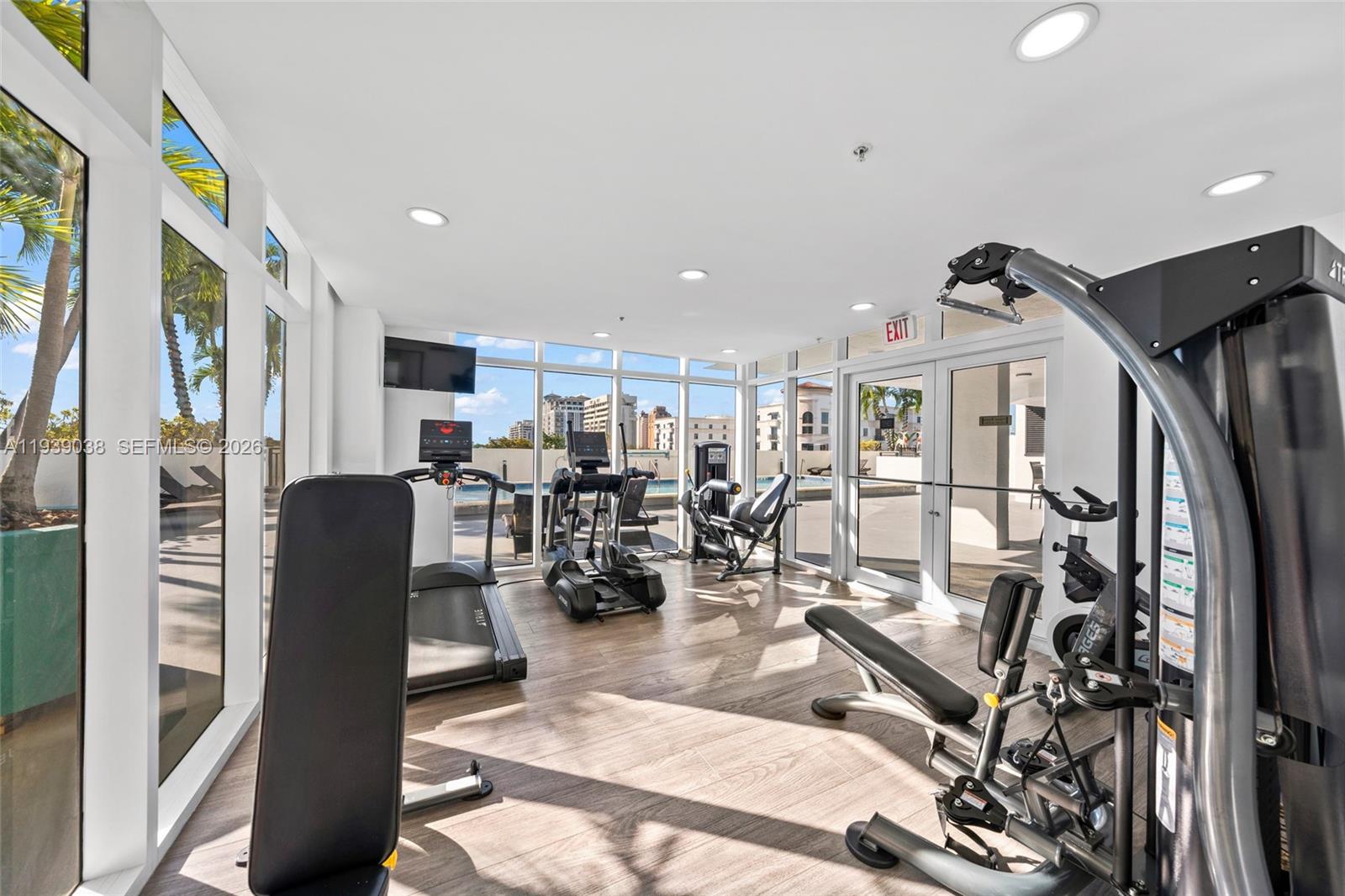 GABLES PARK TOWER - Residential