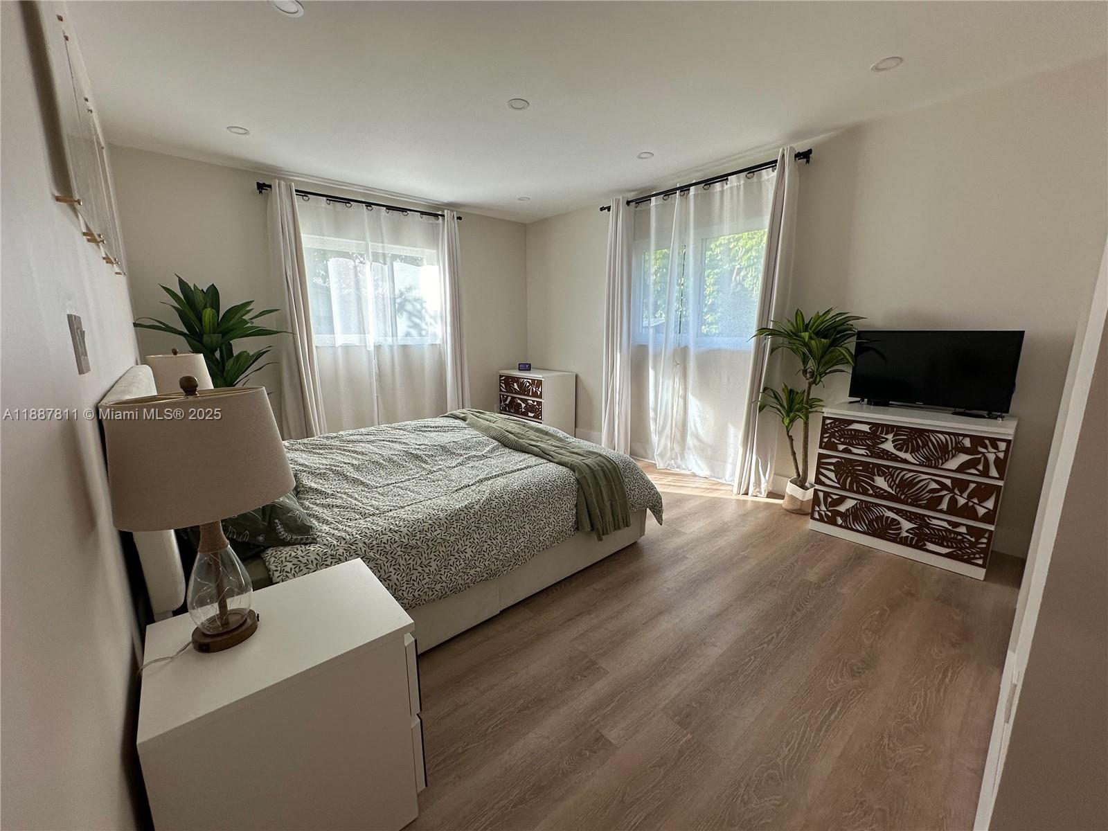 CORAL SPRINGS II - Residential